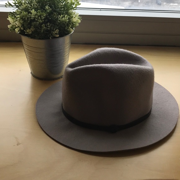 Forever 21 Accessories - Forever 21 hat